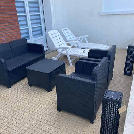 Appart Avec Terrasse Proche Plage - Classe 2 Etoiles Cucq Luaran gambar